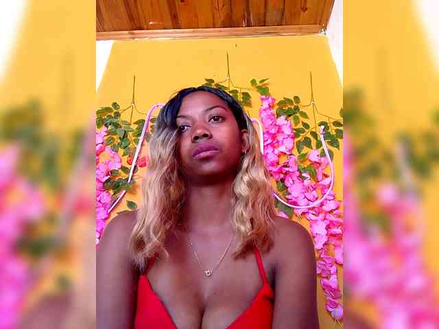 Sahsahsexy webcam