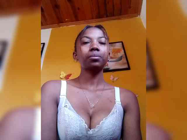 Sahsahsexy webcam