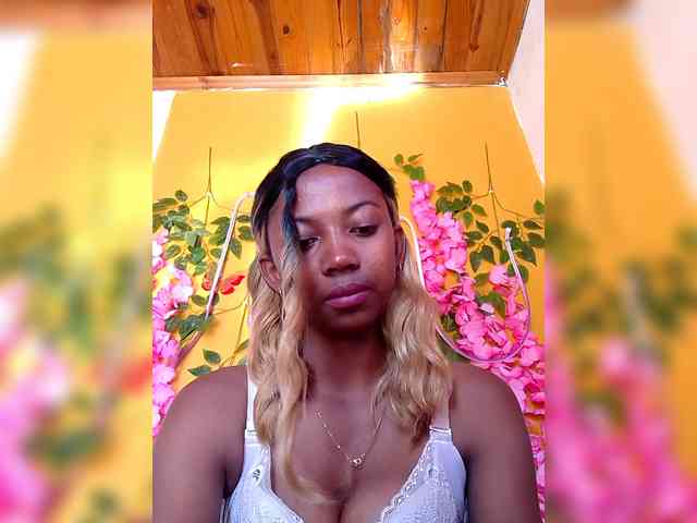 Sahsahsexy webcam