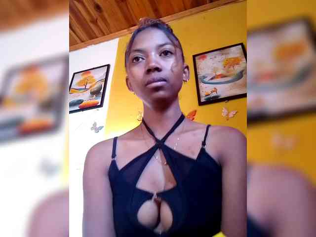 Sahsahsexy webcam
