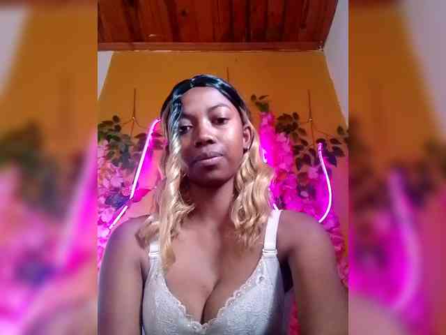 Sahsahsexy webcam