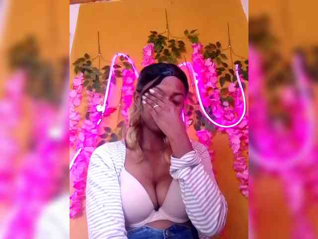 Sahsahsexy webcam
