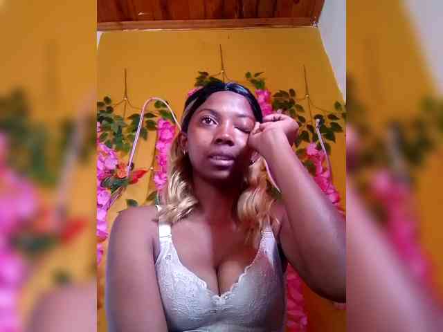 Sahsahsexy webcam