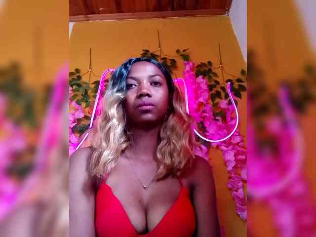 Sahsahsexy webcam