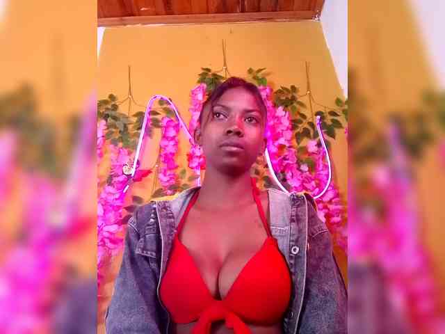 Sahsahsexy webcam