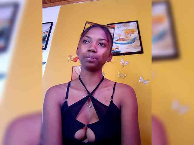 Sahsahsexy webcam