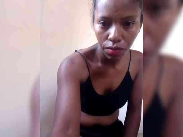 Model: Sahsahsexy