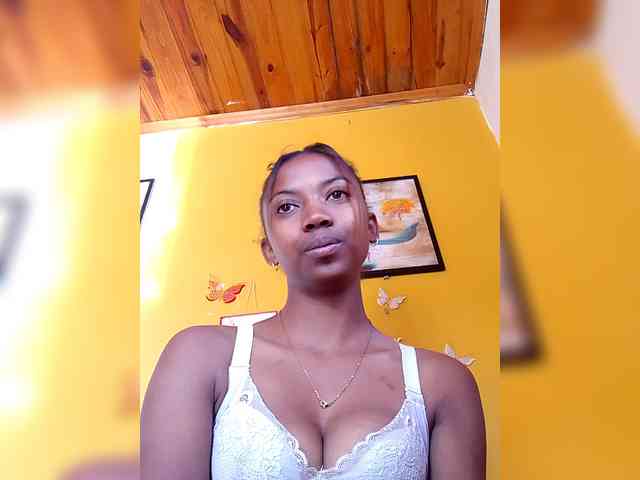 Sahsahsexy webcam