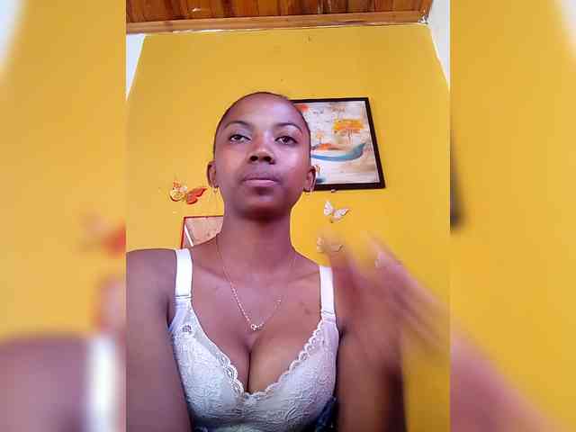 Sahsahsexy webcam