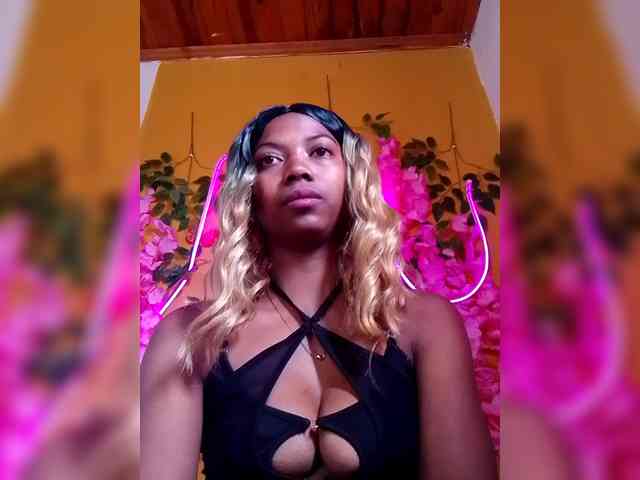Sahsahsexy webcam