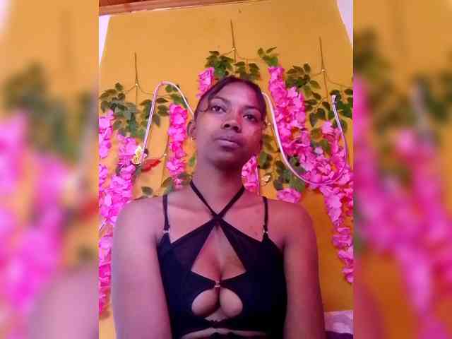 Modèle: Sahsahsexy
