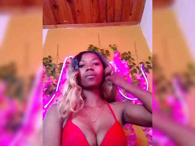 Sahsahsexy webcam