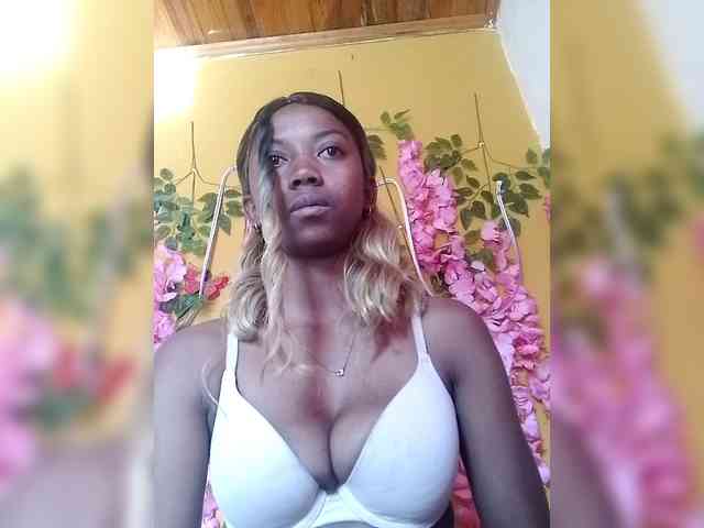 Sahsahsexy webcam