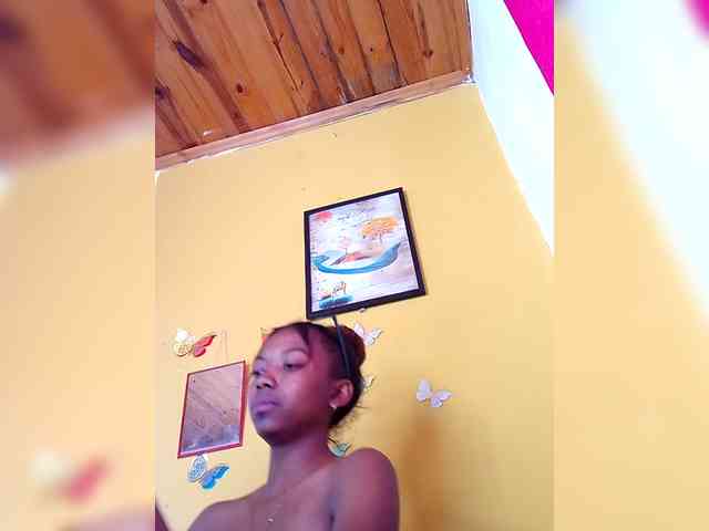 Sahsahsexy webcam