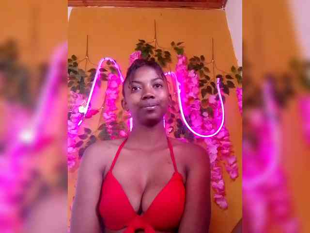 Sahsahsexy webcam