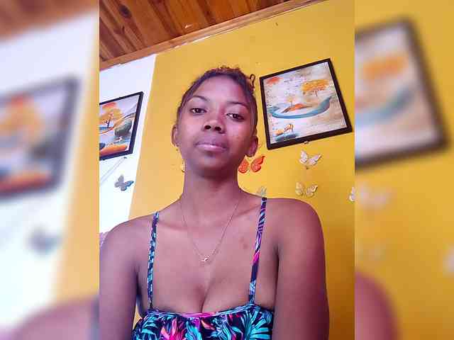 Sahsahsexy webcam