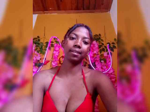 Sahsahsexy webcam