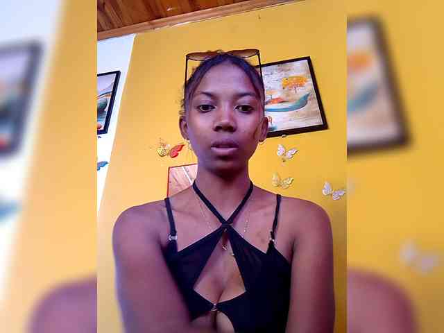 Sahsahsexy webcam