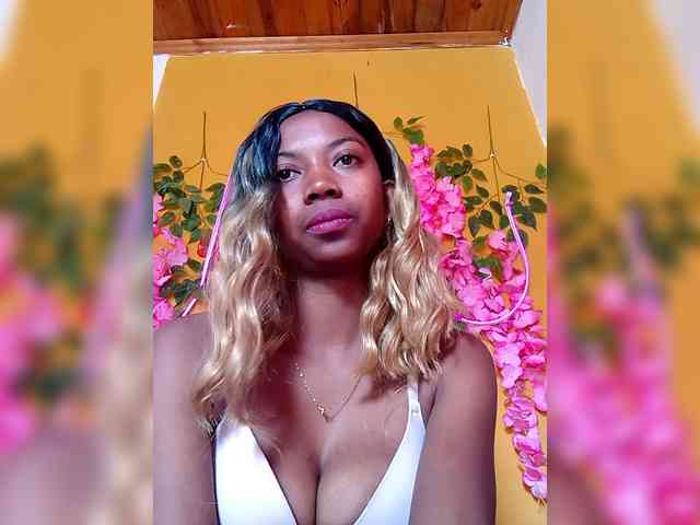 Modèle: Sahsahsexy