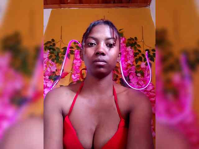 Sahsahsexy webcam