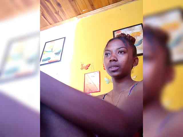 Sahsahsexy webcam