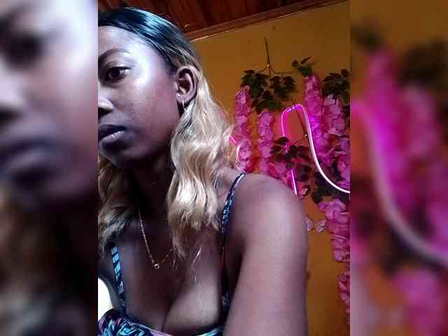 Sahsahsexy webcam
