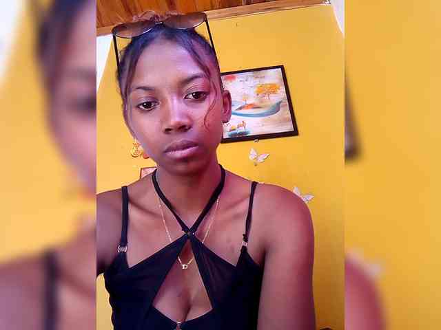 Sahsahsexy webcam