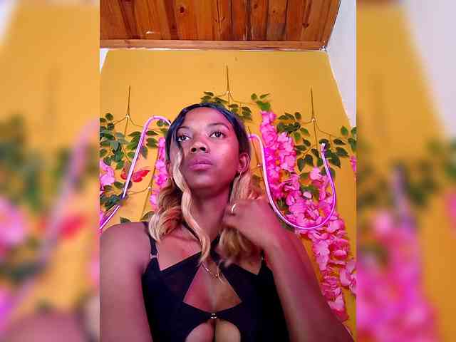 Sahsahsexy webcam