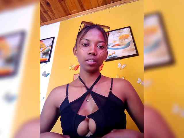 Sahsahsexy webcam