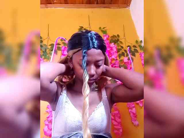 Sahsahsexy webcam