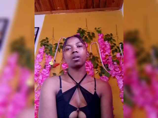 Sahsahsexy webcam