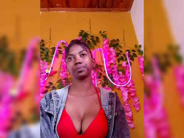 Sahsahsexy webcam
