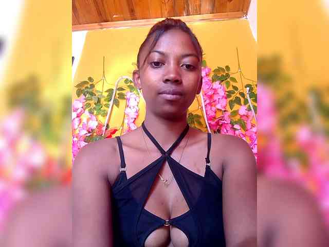 Sahsahsexy webcam
