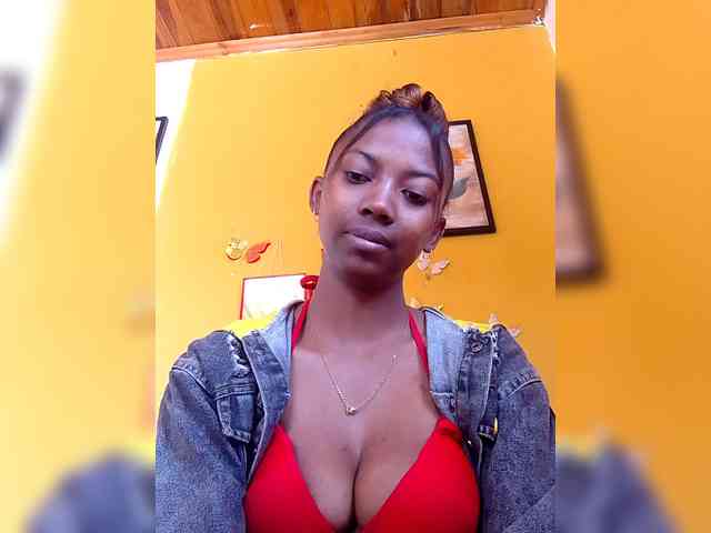 Modèle: Sahsahsexy
