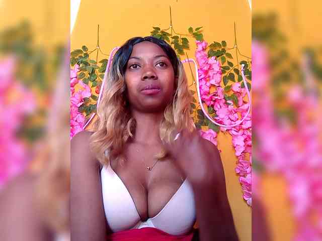 Sahsahsexy webcam