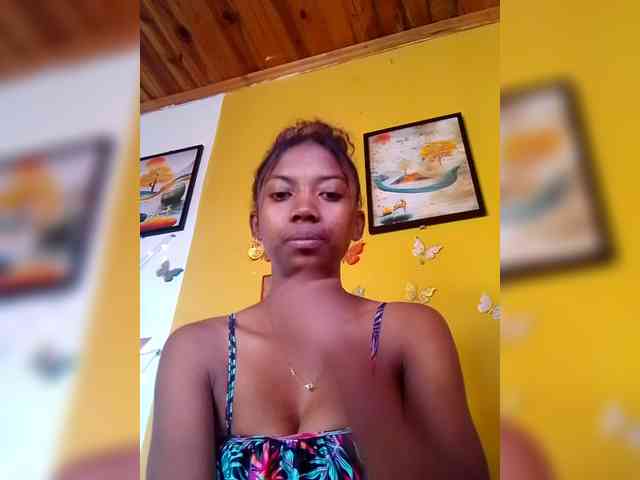 Sahsahsexy webcam