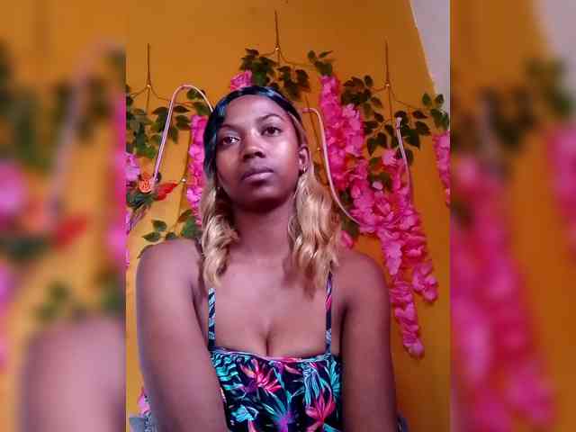 Sahsahsexy webcam