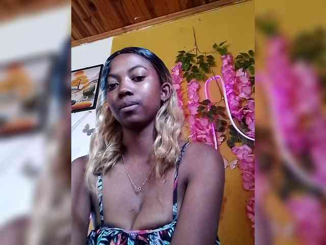Sahsahsexy webcam