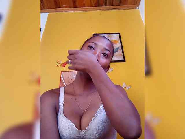 Sahsahsexy webcam