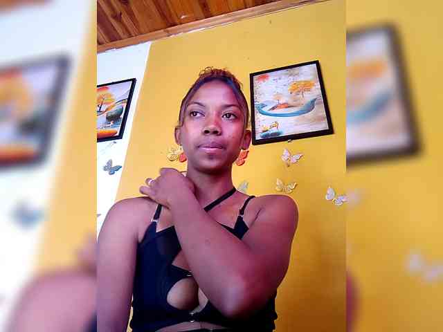 Sahsahsexy webcam