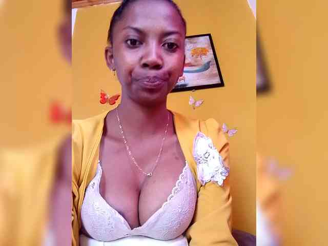 Sahsahsexy webcam