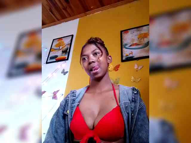 Sahsahsexy webcam