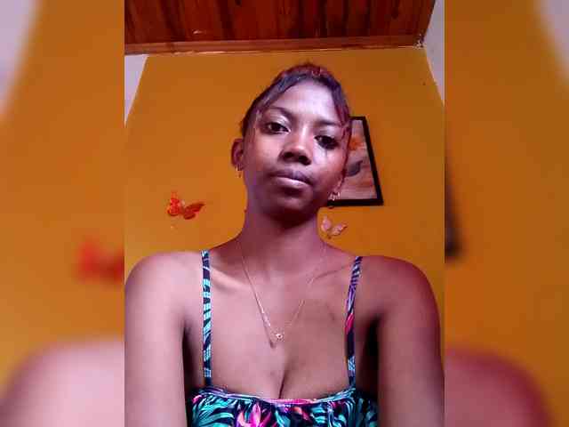 Sahsahsexy webcam