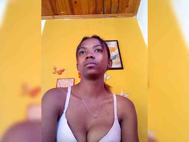 Sahsahsexy webcam