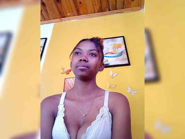 Sahsahsexy webcam
