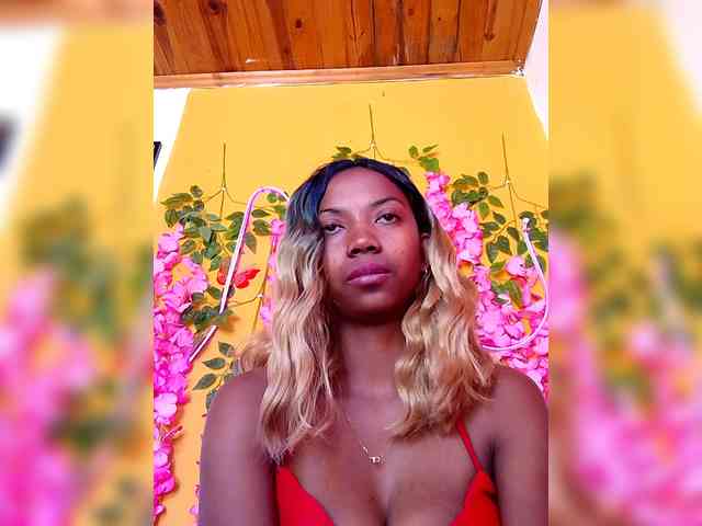 Sahsahsexy webcam