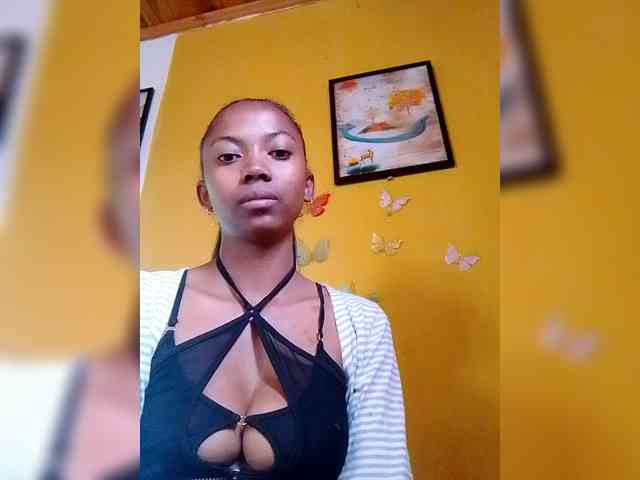 Sahsahsexy webcam