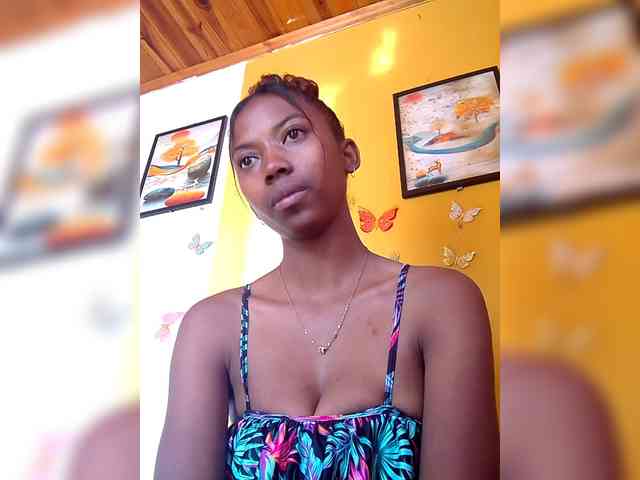 Sahsahsexy webcam