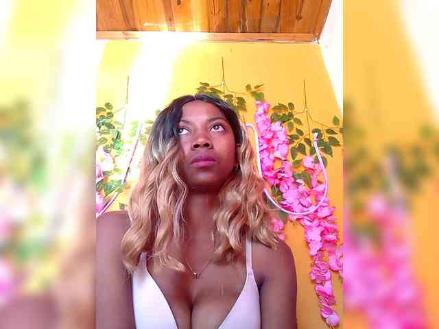 Sahsahsexy webcam
