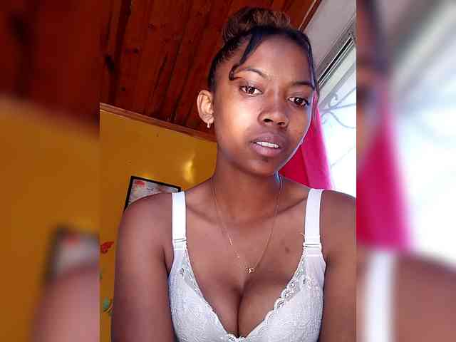 Sahsahsexy webcam